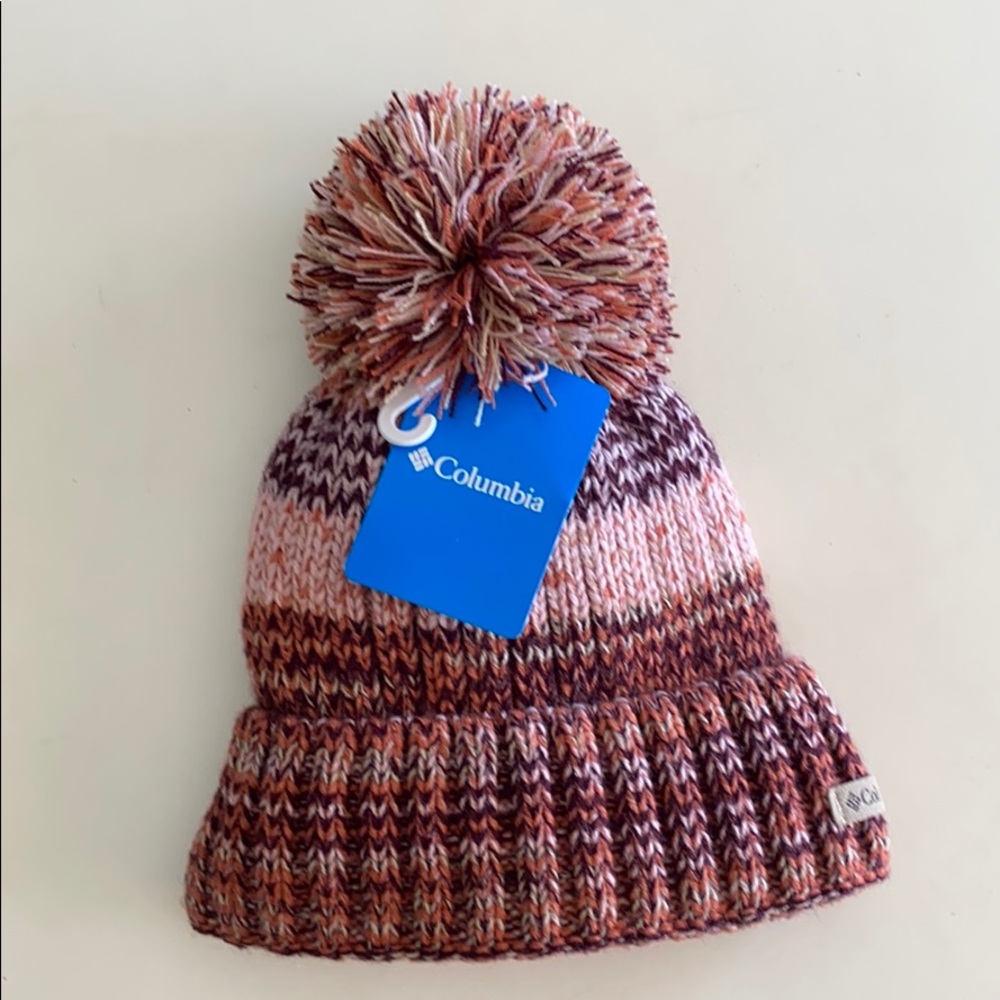 NWT Columbia Pom Pom Hat